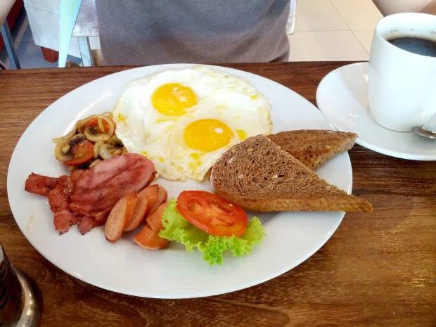 English Breakfast Set at Bread Basket Sanur