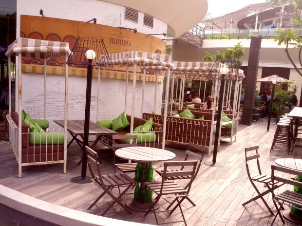 Outdoor Seat Nanny's Pavillon Beachwalk