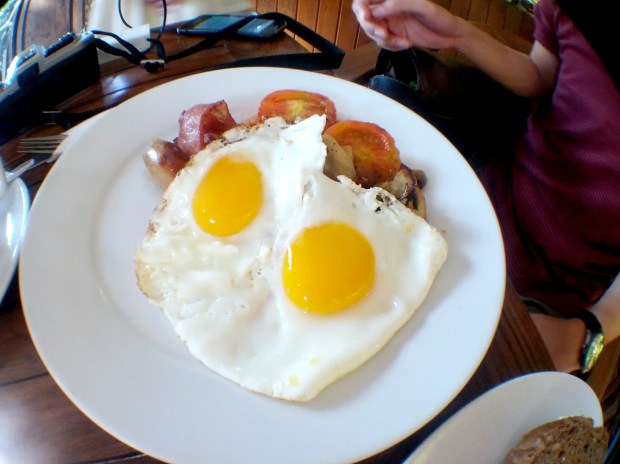 Luhtu's English Breakfast Set