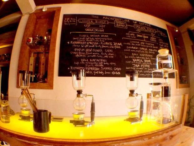 Seniman Coffee Studio