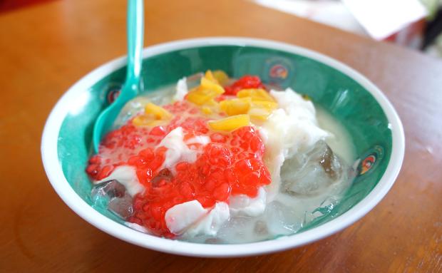 Es Pak Oyen Festival Jajan Bango