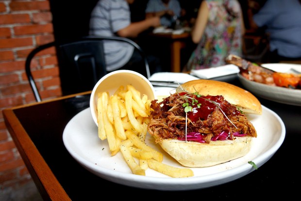Pulled Pork Two Hands Full Bandung