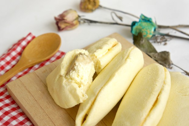 Fluffy Says Cakery Bandung